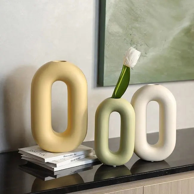 Circular Vase Collection