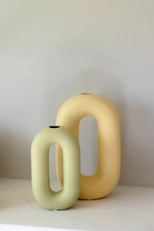 Circular Vase Collection