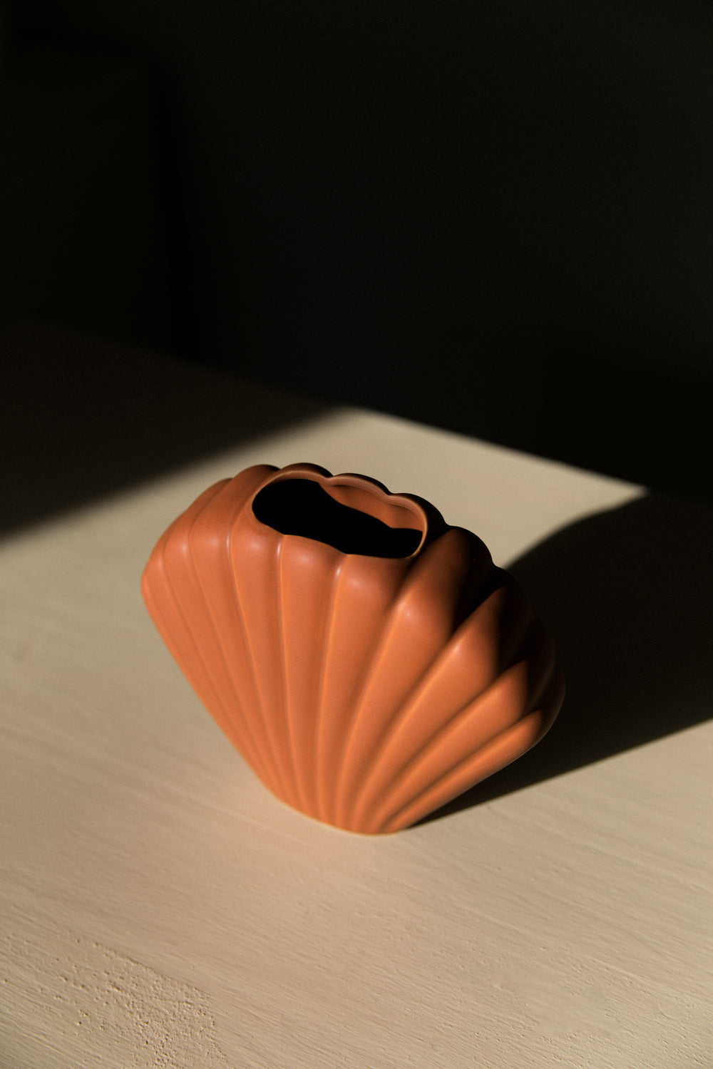 Ceramic Shell Vase